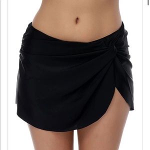 Drawstring high waisted swim skirt, size Medium